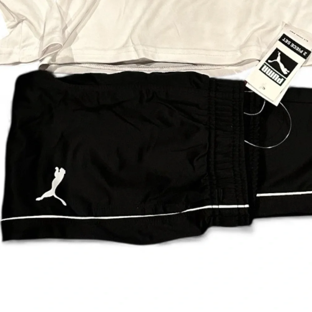 Puma Boys Two Piece Kids Set White Black - Picture 4 of 8